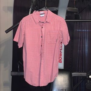 Men’s colubia button up size small